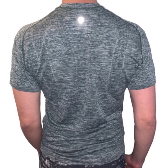 Men’s Lululemon Metal Vent Tech Short Sleeve Shirt - Picture 15 of 16